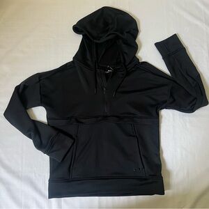 Under armour hooded quarter zip sweatshirt size women’s small